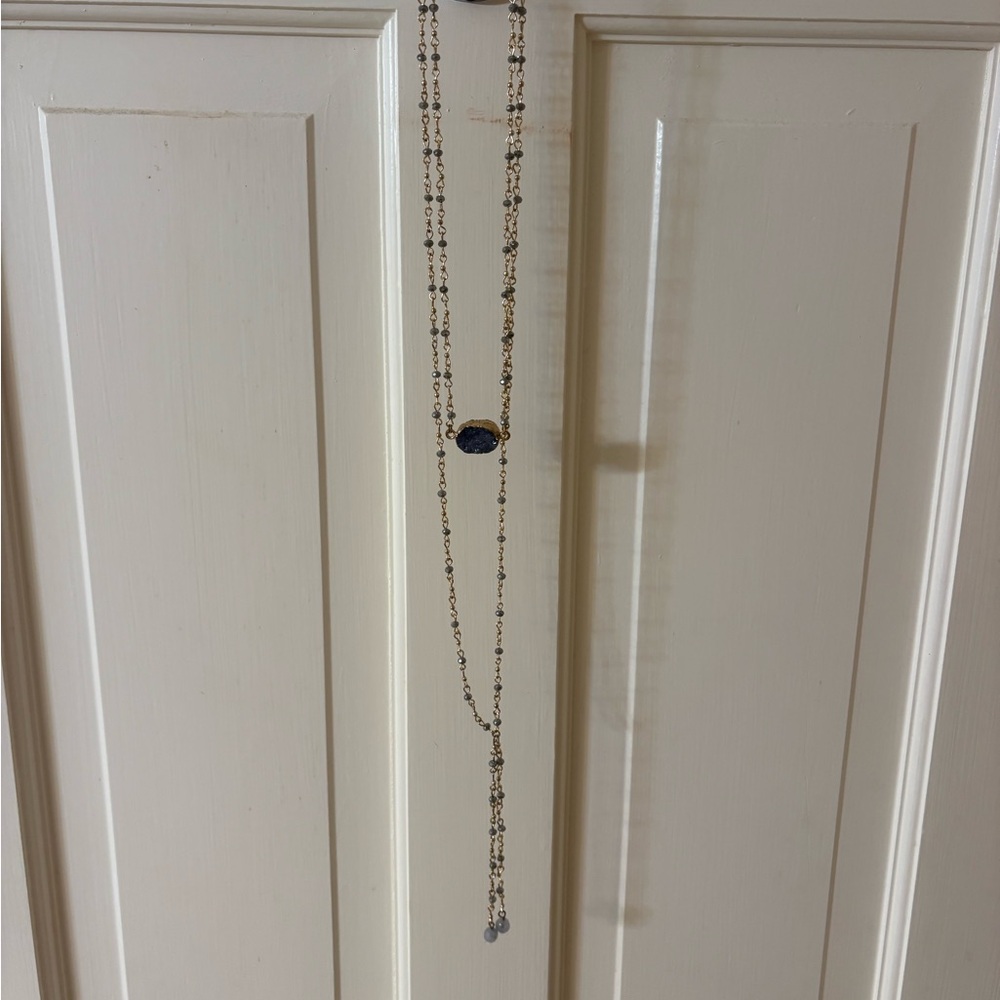 Druzy Necklace Grey Stone Gold Chain